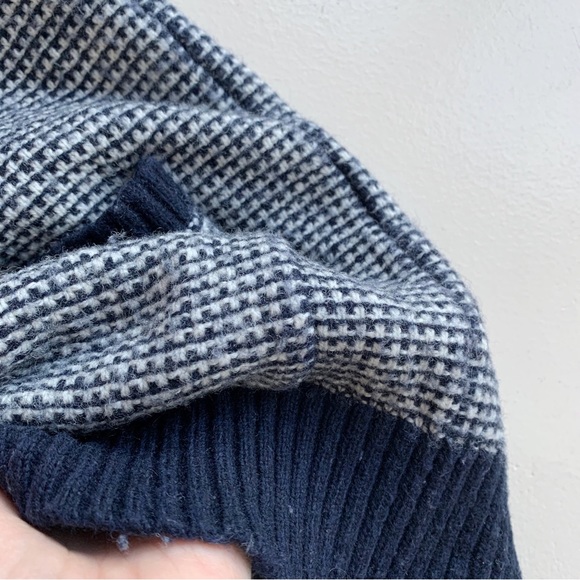 ‼️SOLD‼️ Vintage oversized v neck knit cardigan sweater navy blue cream - Picture 5 of 5